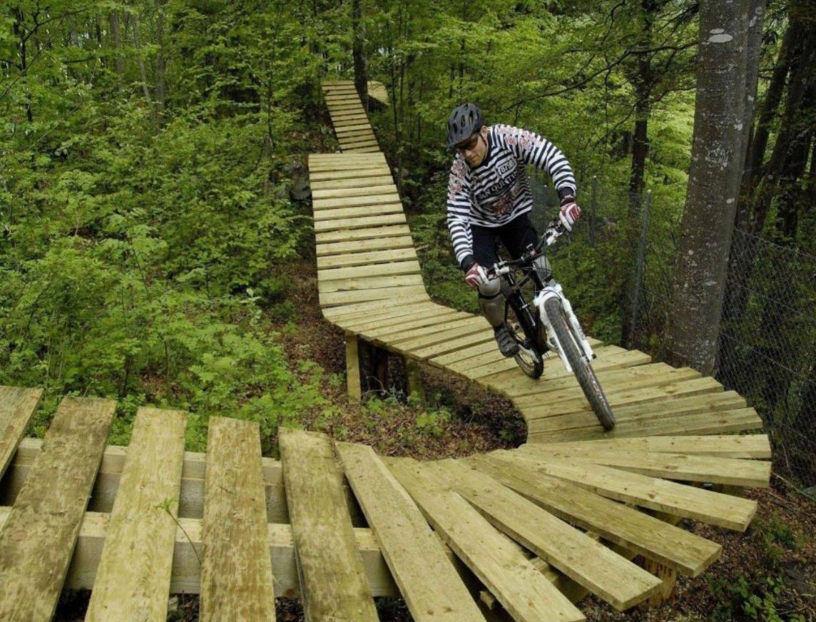 BIKE-TRAIL-SEEBLICK2.JPG