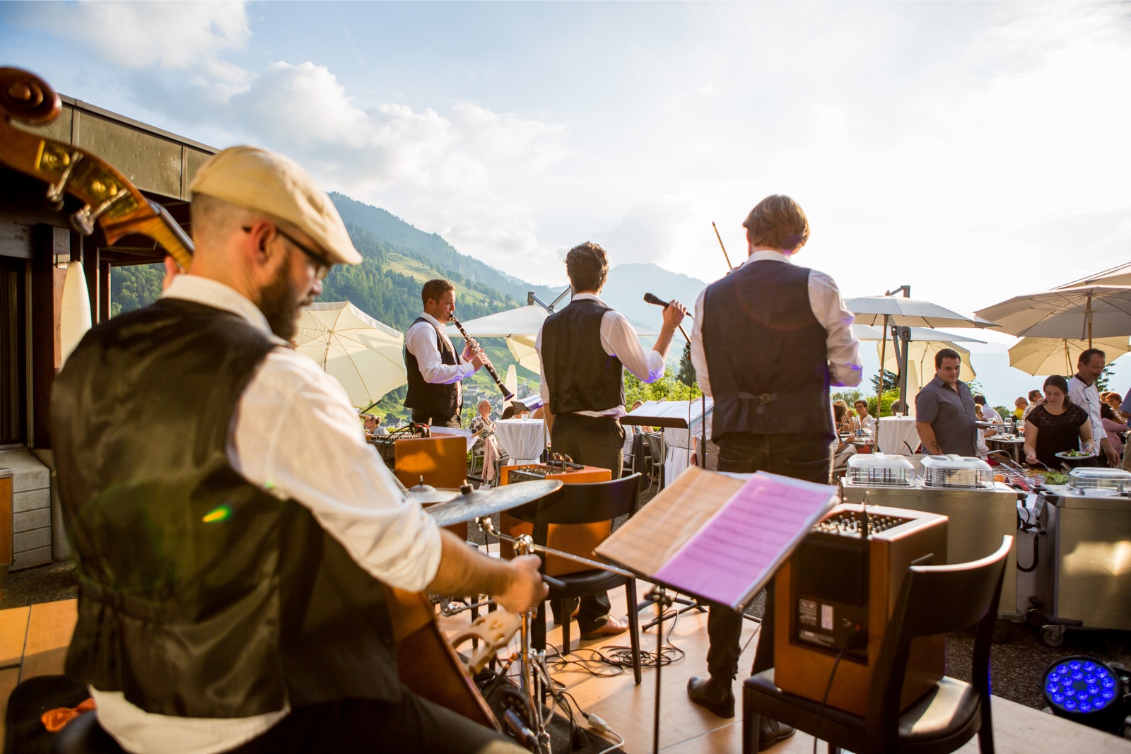 Seeblick-Hoehenhotel-Emmetten_Sunset_Music_3.jpg