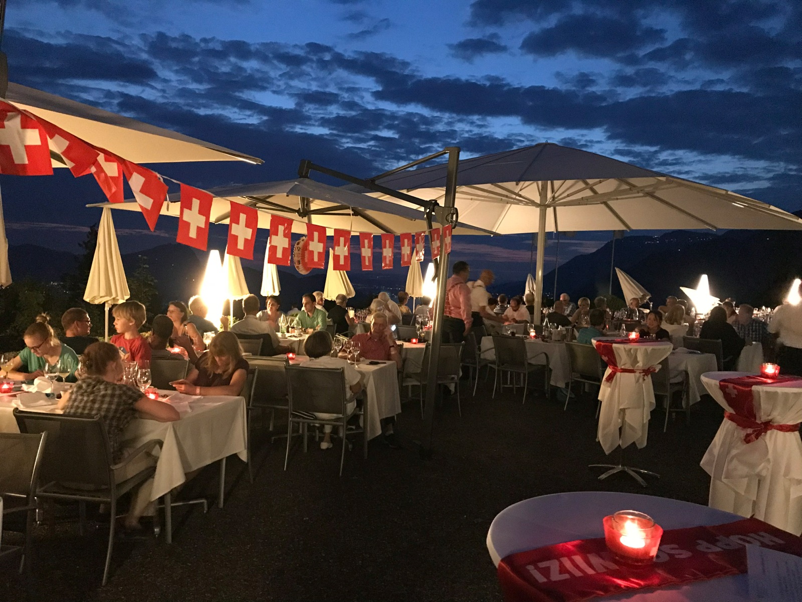 Seeblick-Hoehenhotel-Emmetten_1.August_7.jpg