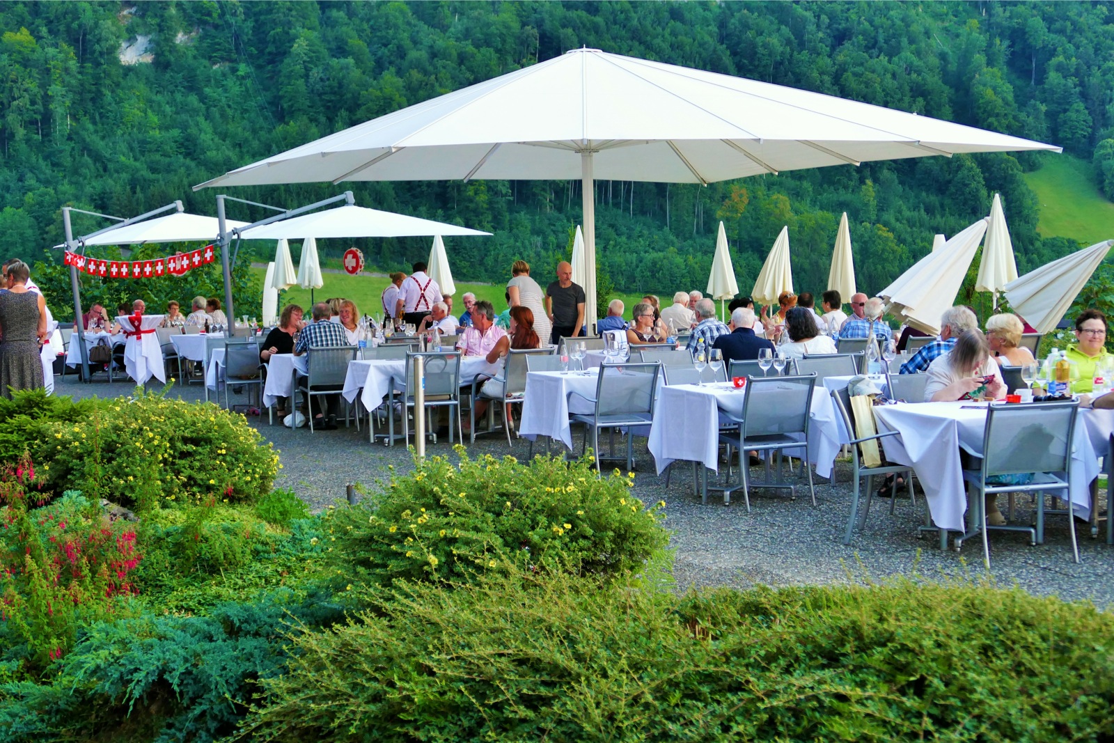 Seeblick-Hoehenhotel-Emmetten_1.August_1.jpg